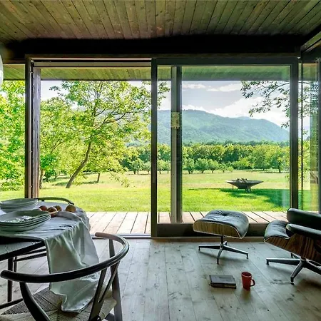 Holiday home Good Retreat With Sky Glass House Roccasparvera