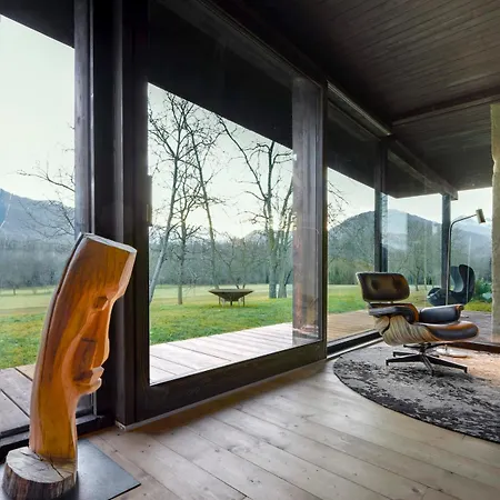 Good Retreat With Sky Glass House Holiday home